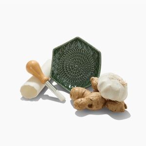 The Grate Plate Green Ceramic Grater Set